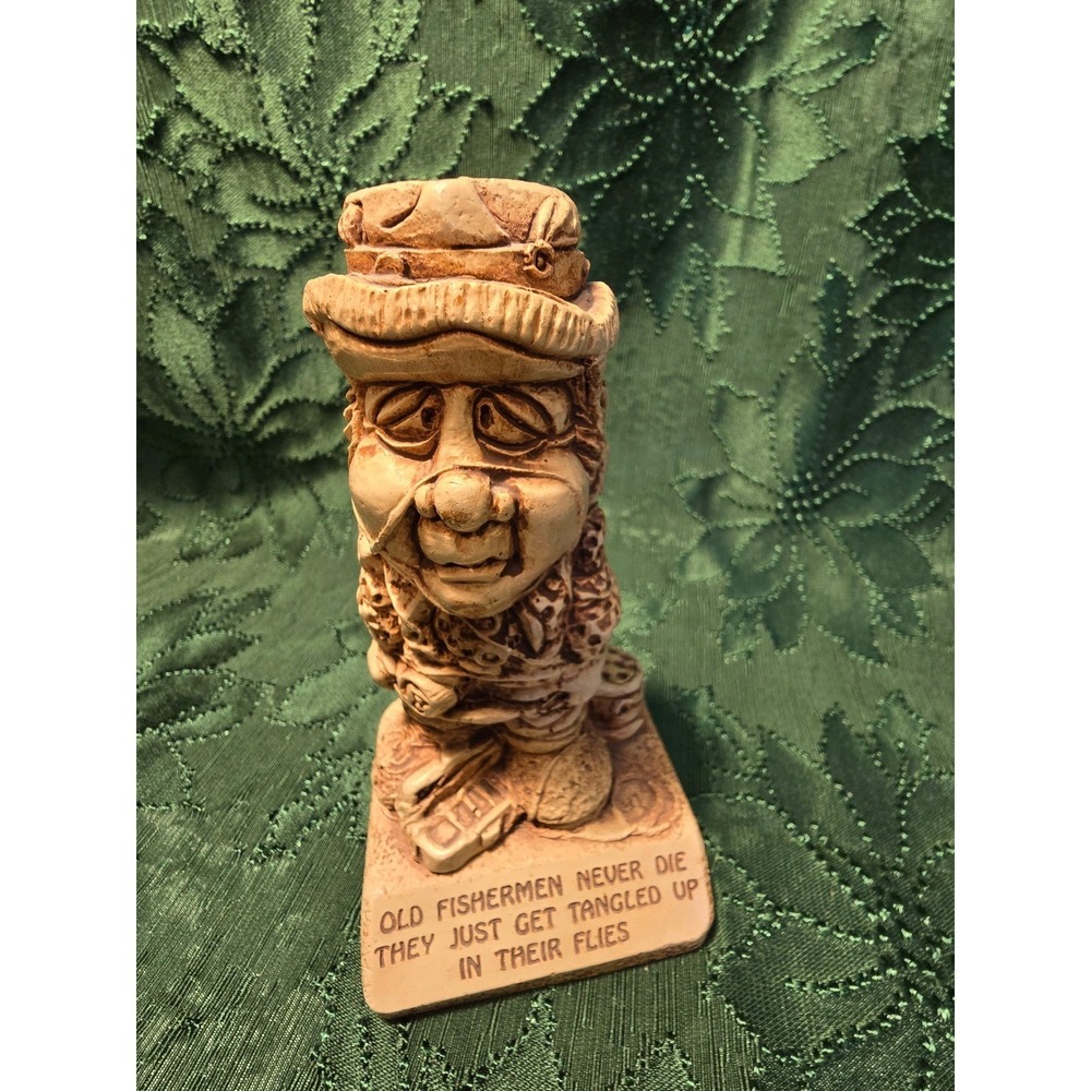 Fisherman Figurine Old Fishermen Never Die Quote Resin Sculpture /0203